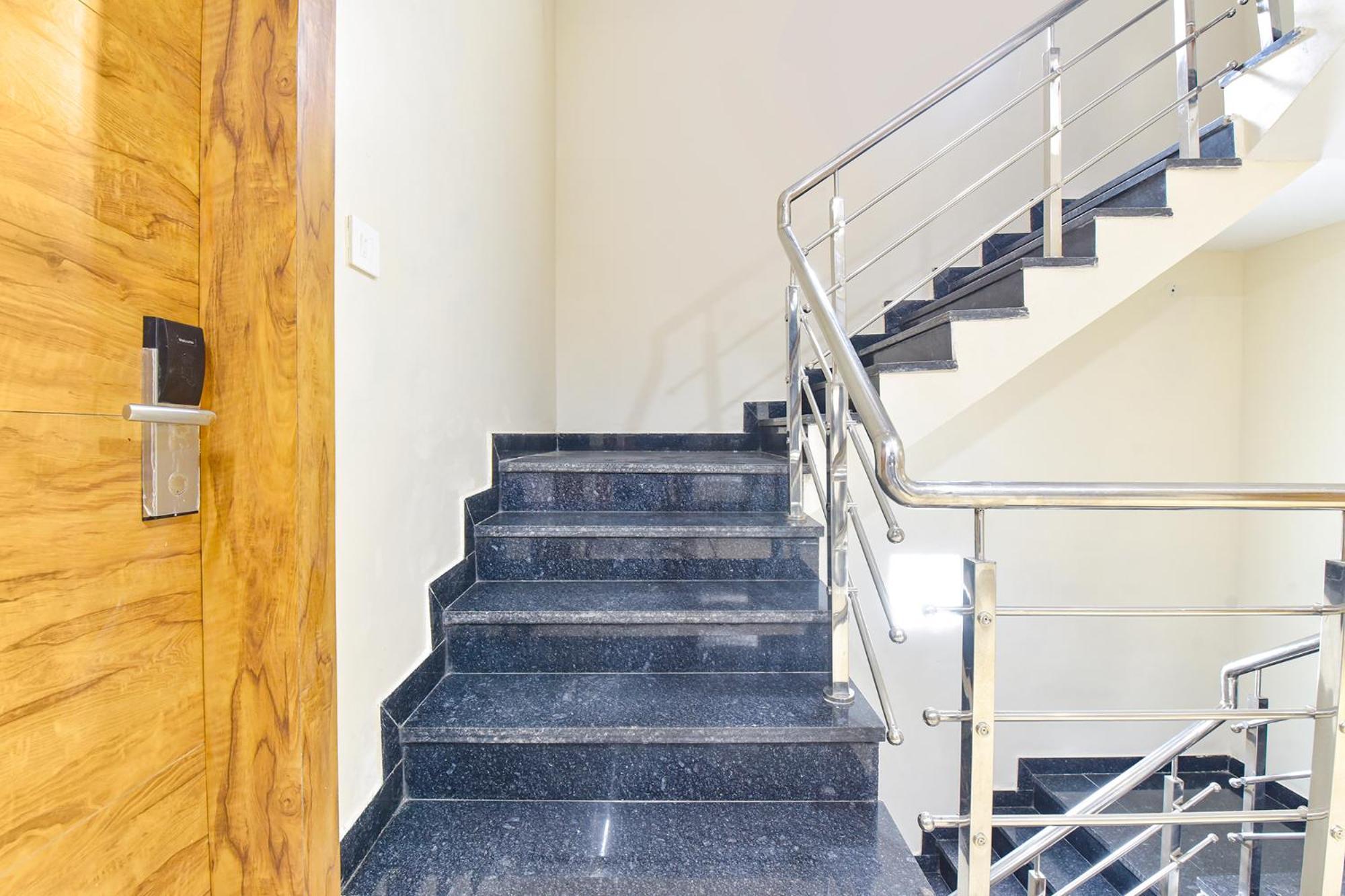 Fabhotel Synergy Stays Indore Zewnętrze zdjęcie